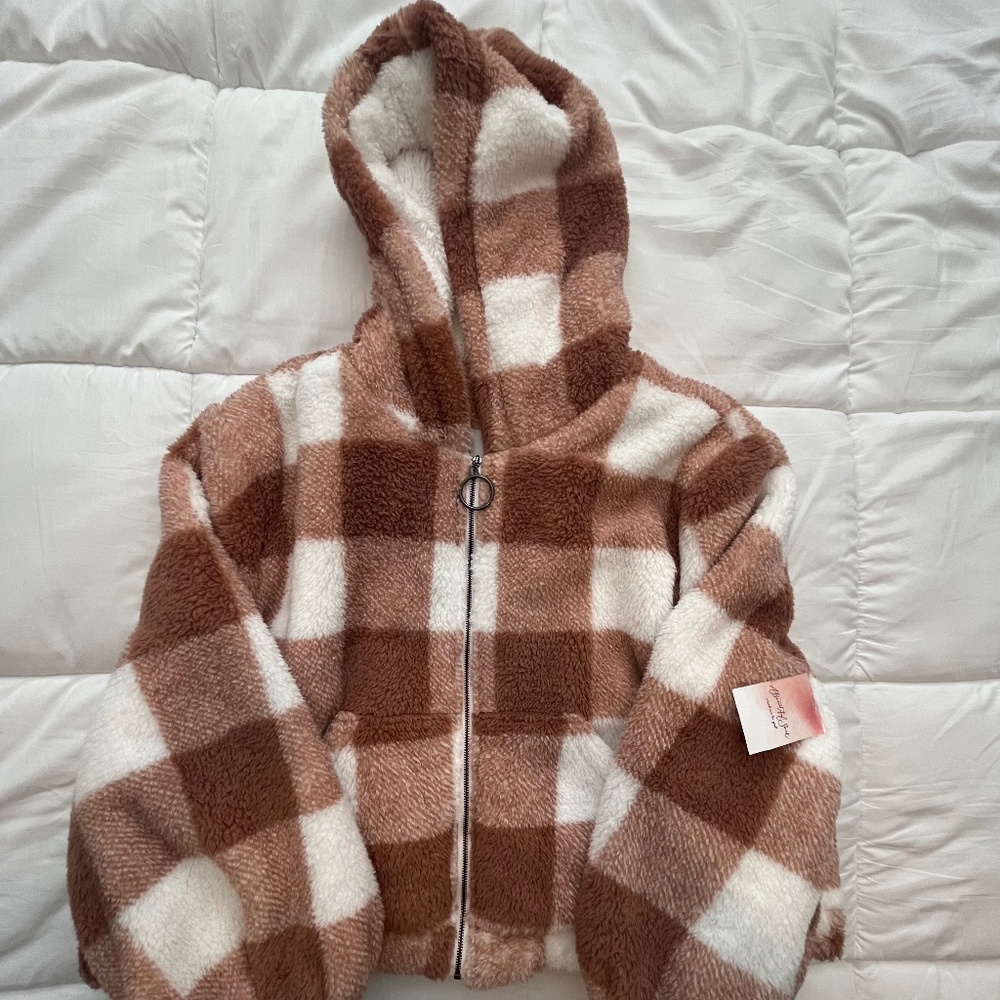 BRAND NEW Arula Cropped Sherpa Zip Jacket with hood